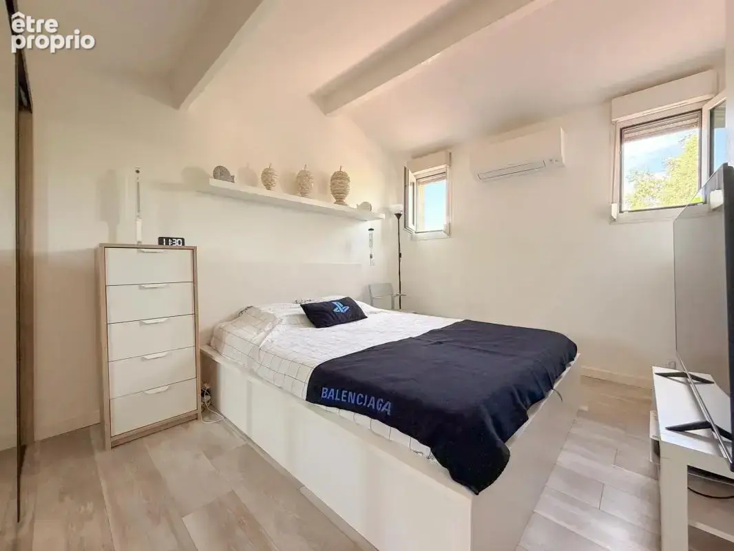 La londe-les-maures – appartement duplex rénové à quelques pas de la plage - photo 5