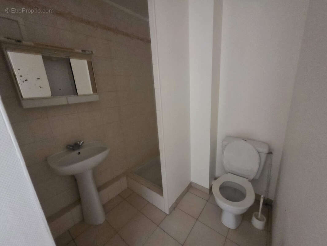 Studio ideal investisseur - gare du sud - photo 5