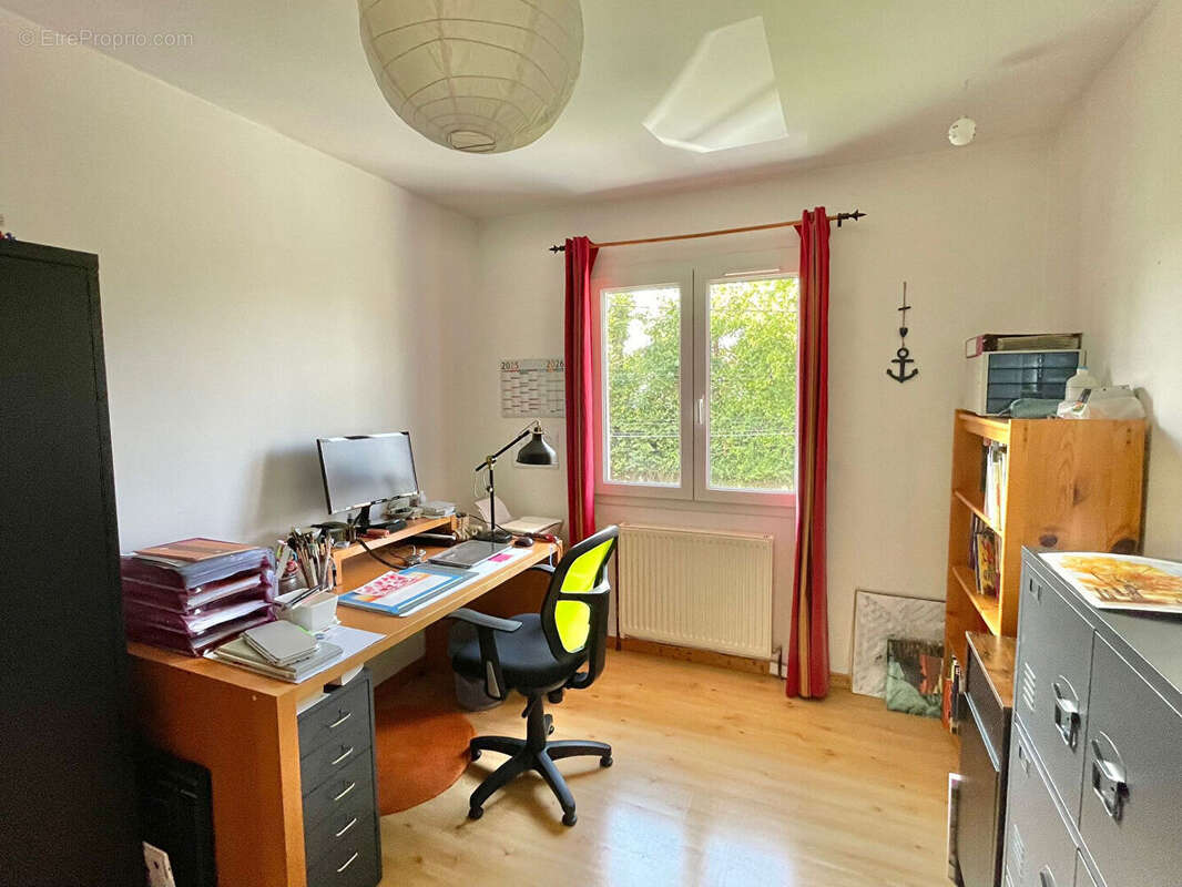 Maison à LES EPARRES