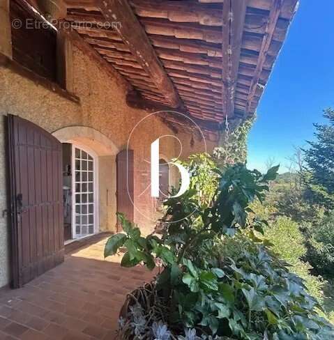 Maison à SAINT-PAULET-DE-CAISSON