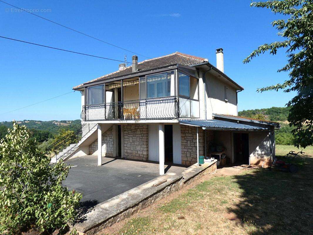 Maison 145 m2 / 2 appts / grange / terrain avec vue 3142m² - photo 4