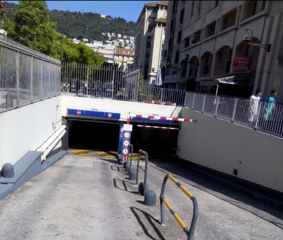 Parking à NICE