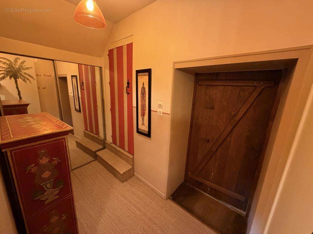 Maison à MAROLLETTE