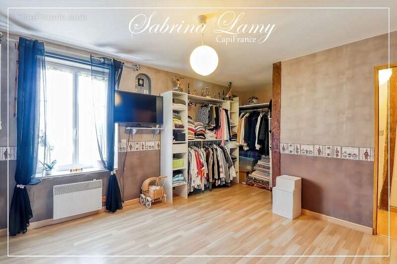 Maison à MONTMIRAIL