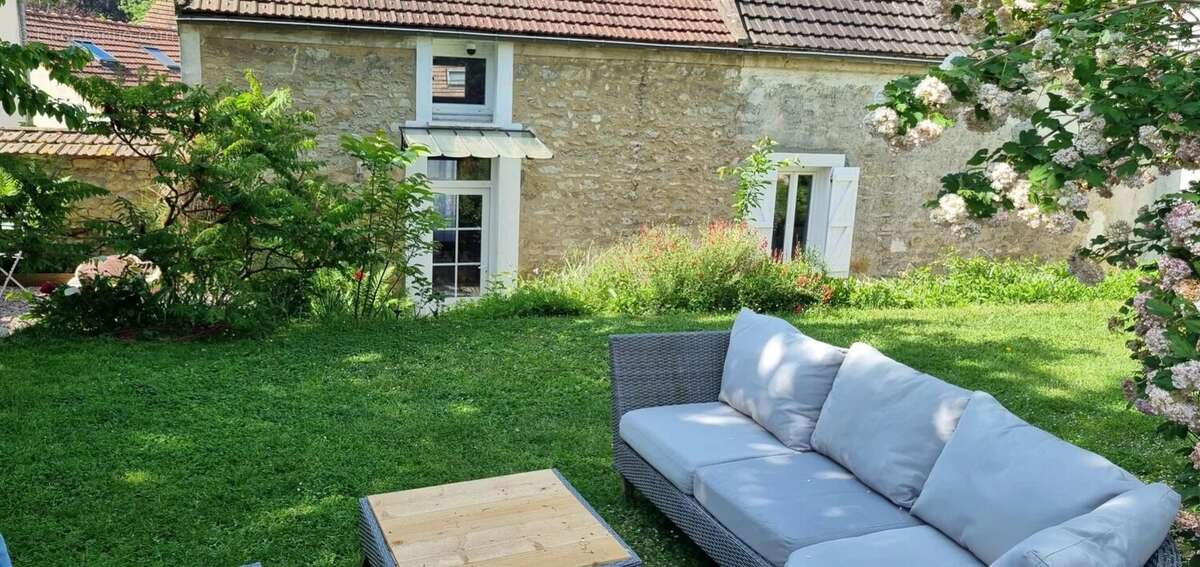 Maison en pierre de 113 m² + 50 m² aménageables + jardin de 500 m² - Brueil-en-Vexin - photo 5