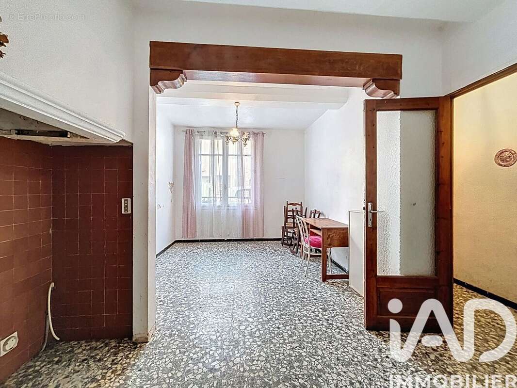 Maison 130 m² à Corbere-Les-Cabanes  - photo 8