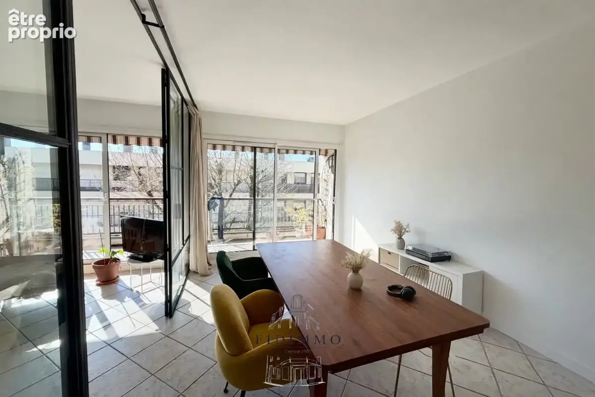 4341 - Appartement rénove en centre-ville - photo 4