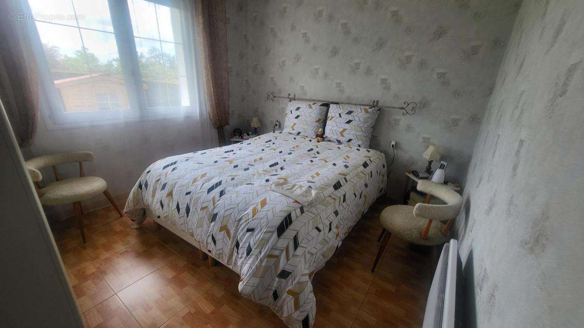 Maison à LAGNEY