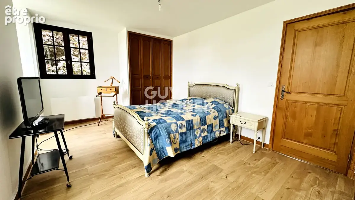 Maison 8 chambres - 248 m2 - Briis Sous Forges - photo 10