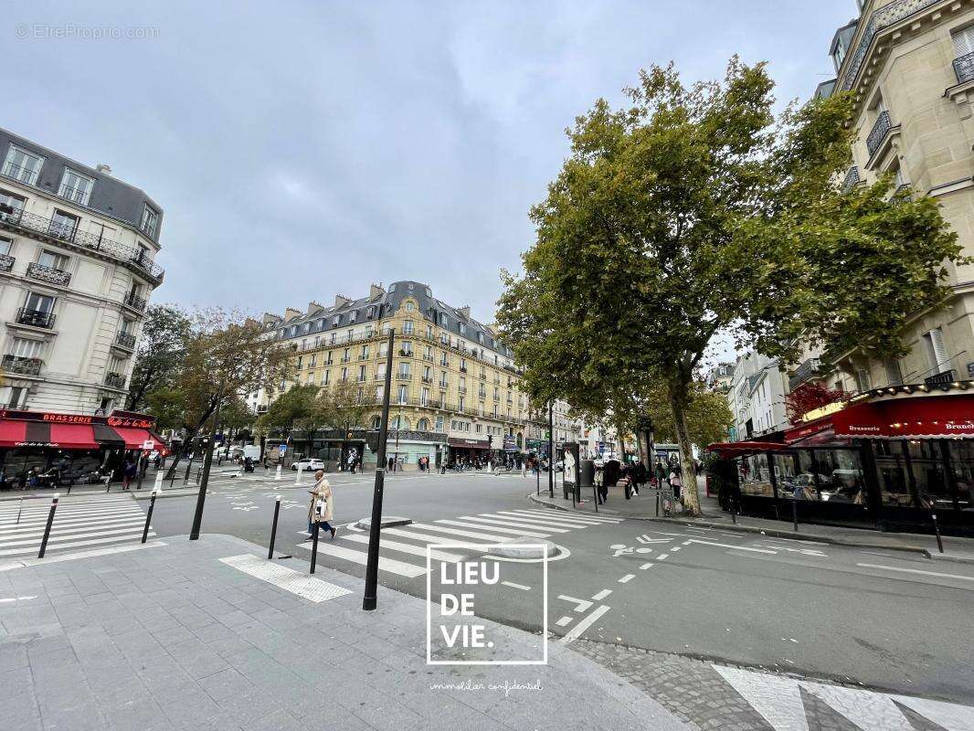 Appartement à PARIS-18E