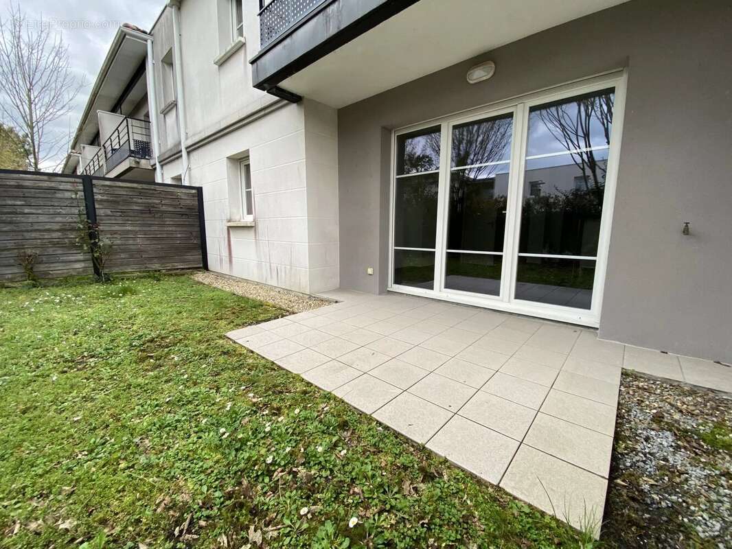 Appartement à SAINT-MEDARD-EN-JALLES