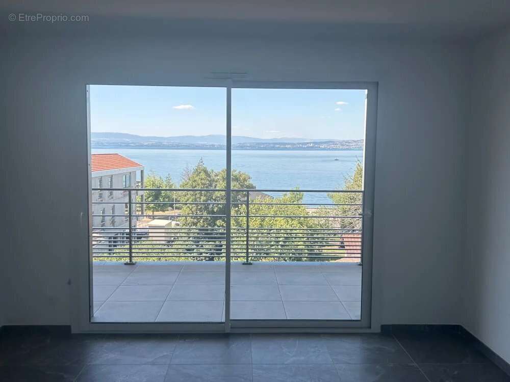 Appartement à NEUVECELLE