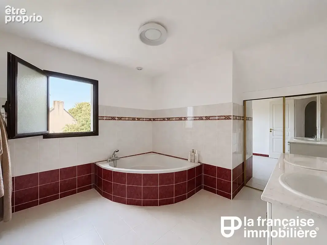 Maison type 7 - quatre chambres - grand terrain - sous sol - saint-grégoire - photo 7