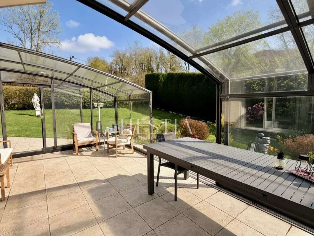 Maison à SAINT-MARTIN-BELLEVUE