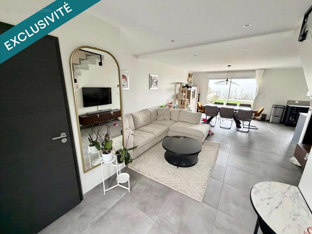 Photo 2 - Maison à HAUCOURT-MOULAINE