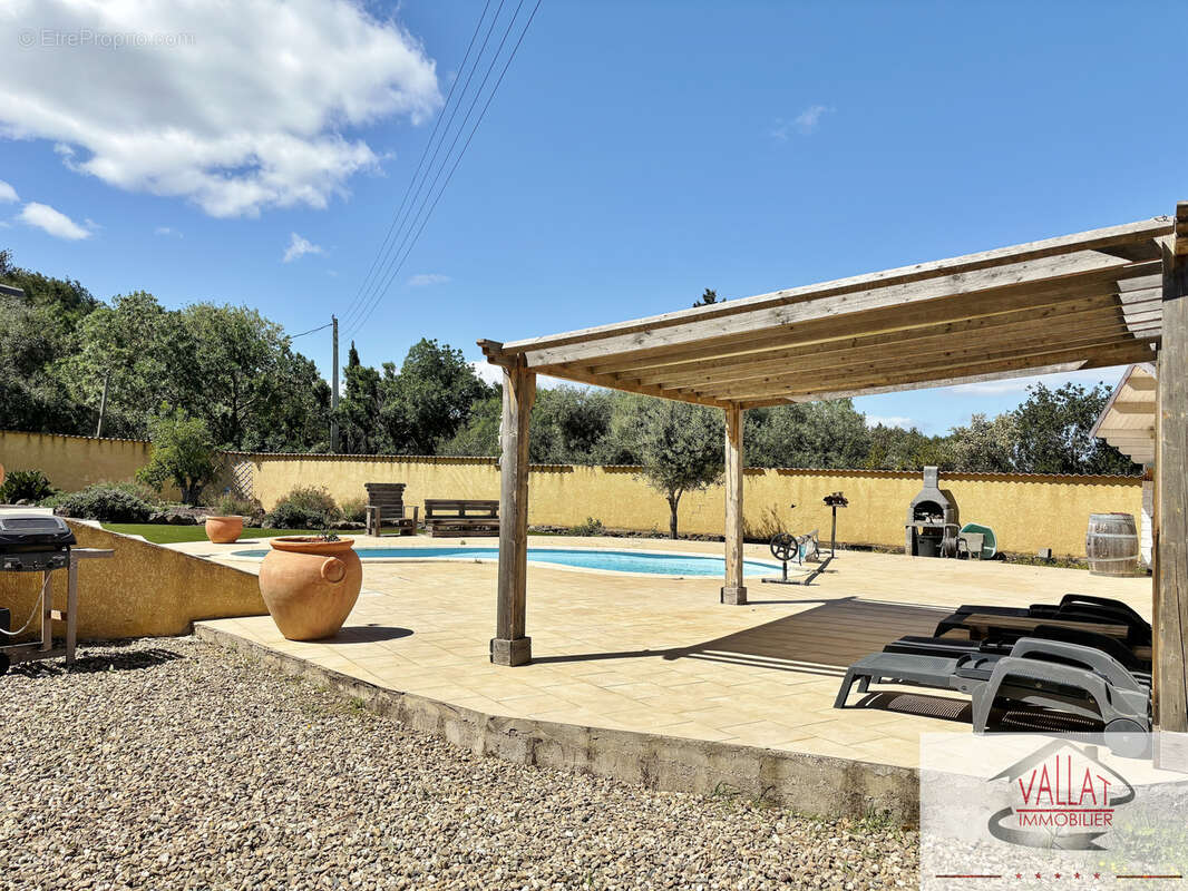 Villa plain-pied avec piscine dans environnement campagne à vendre à Agde ! - photo 16