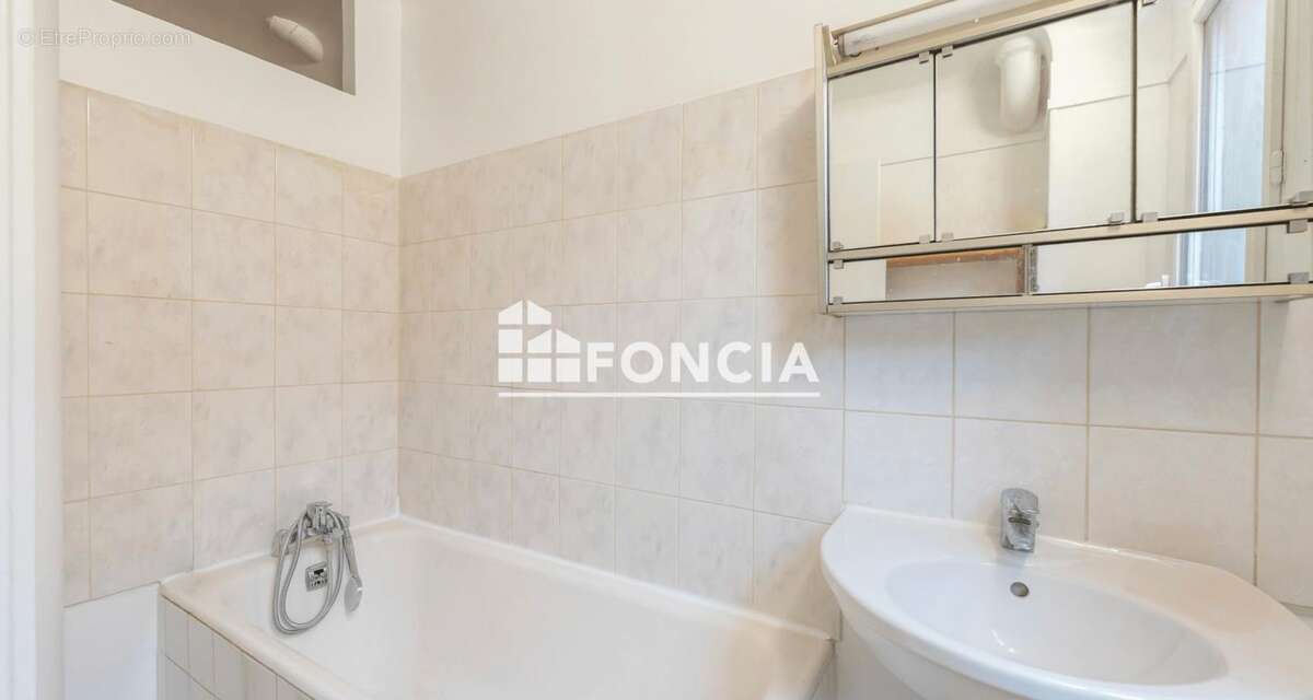 Appartement à COLOMBES