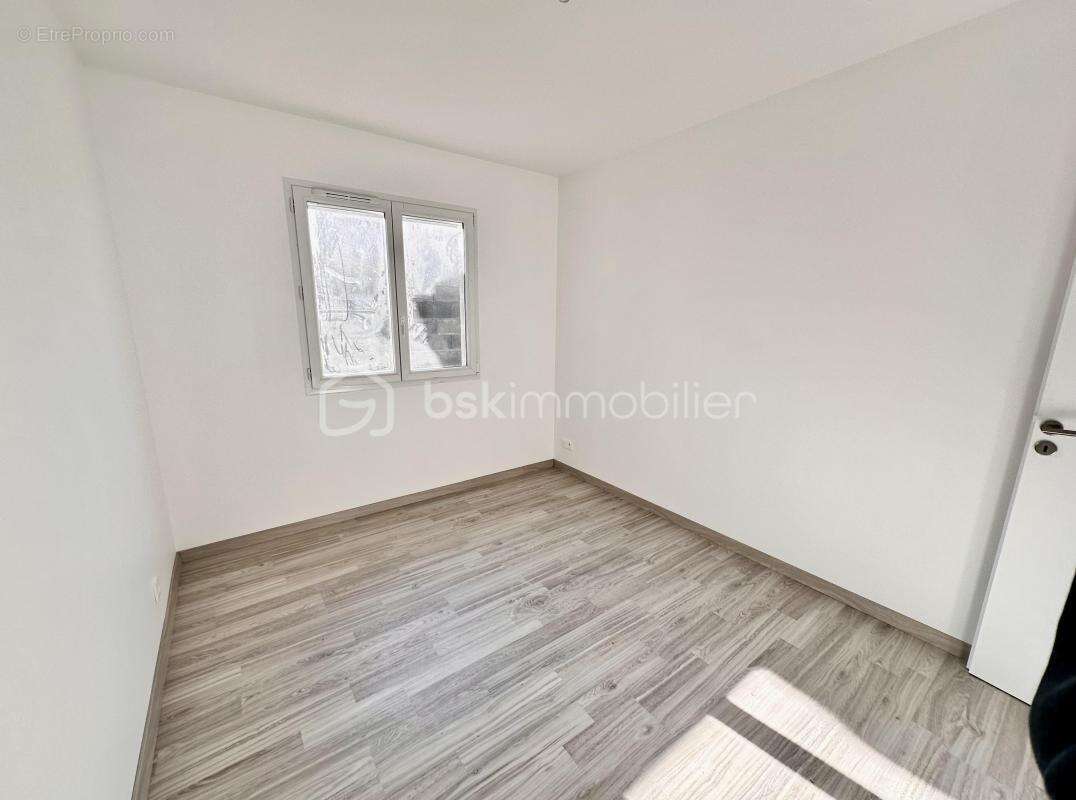 Maison à LENS-LESTANG