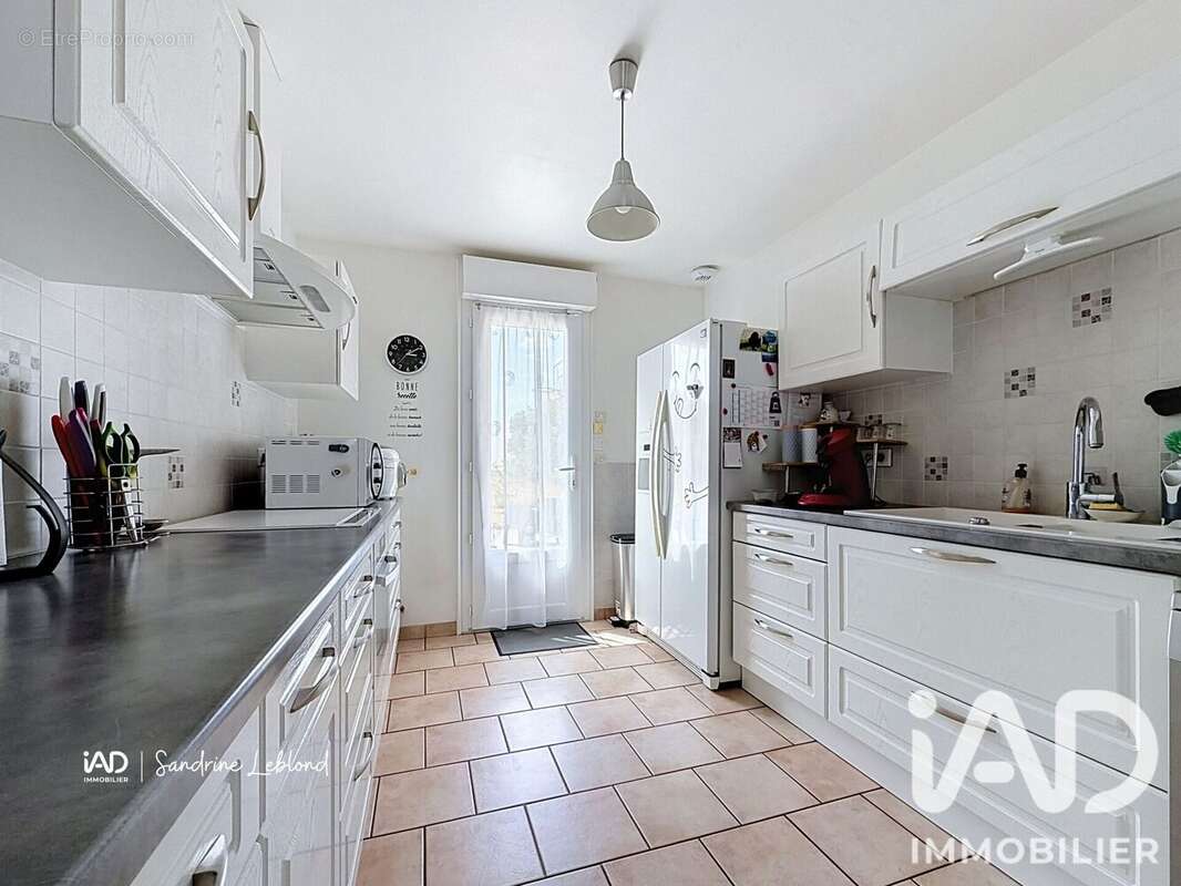 Maison 118 m² à Garnay  - photo 3
