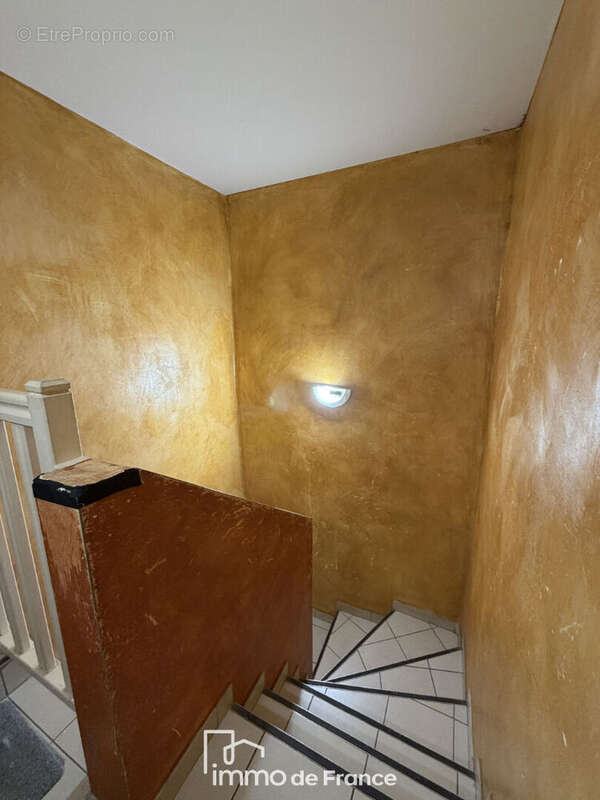 Immeuble de rapport rénové-Proximité centre-thermal Cransac-EXCLUSIVITE - photo 7