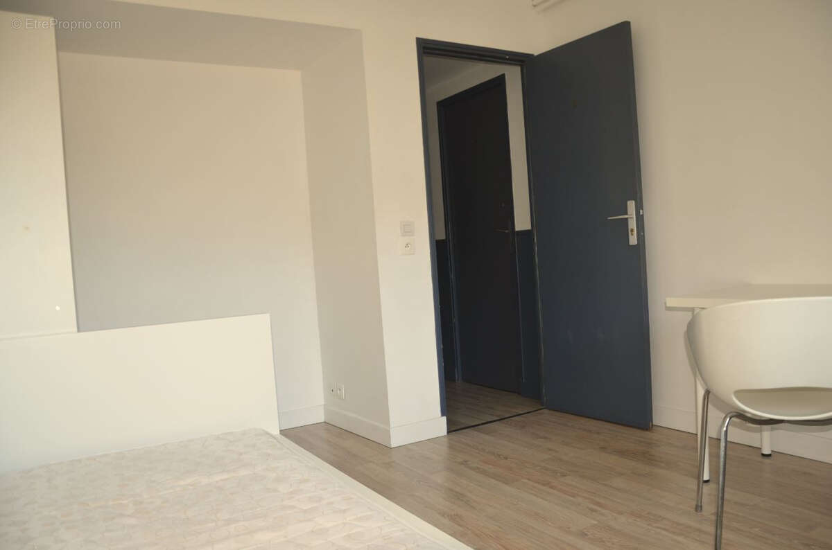 Le havre coeur de ville notre dame vente residence etudiante  10 chambres meublees avec balcon - photo 9