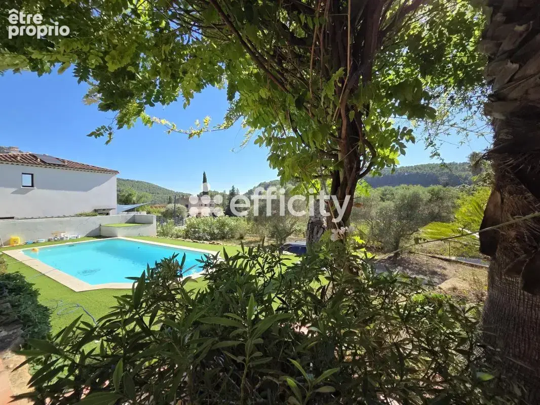 Maison 6 pièces 136 m² à vendre à Le Castellet (83330) - photo 15