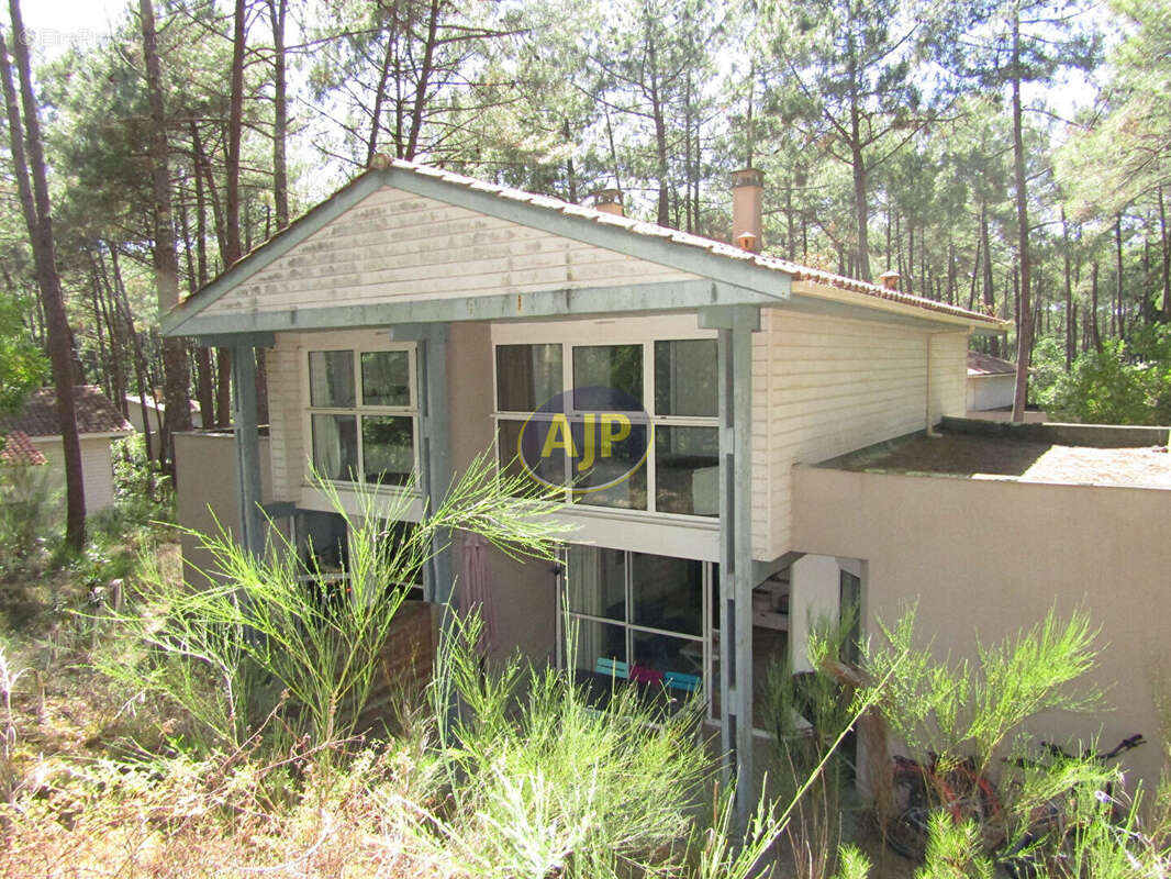 Maison à LACANAU