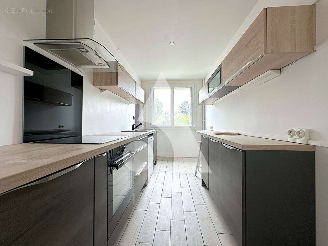 Appartement à CORBEIL-ESSONNES