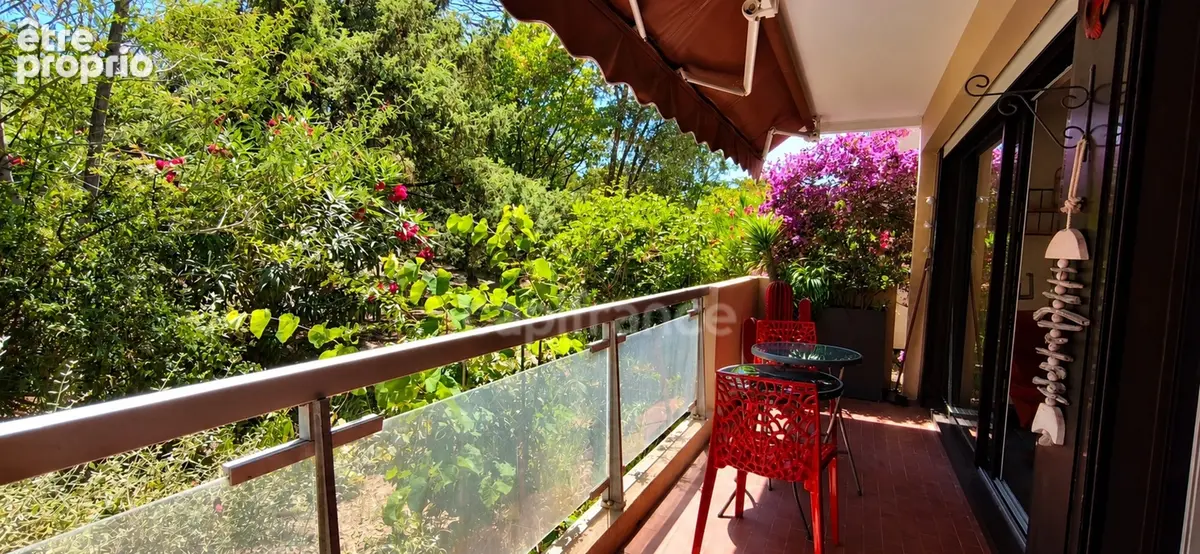 Appartement à vendre 3 pièces SAINT RAPHAEL (83), rez-de-jardin entièrement rénové, terrasse !! - photo 6