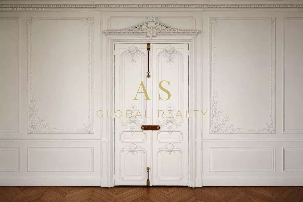 Appartement à PARIS-8E