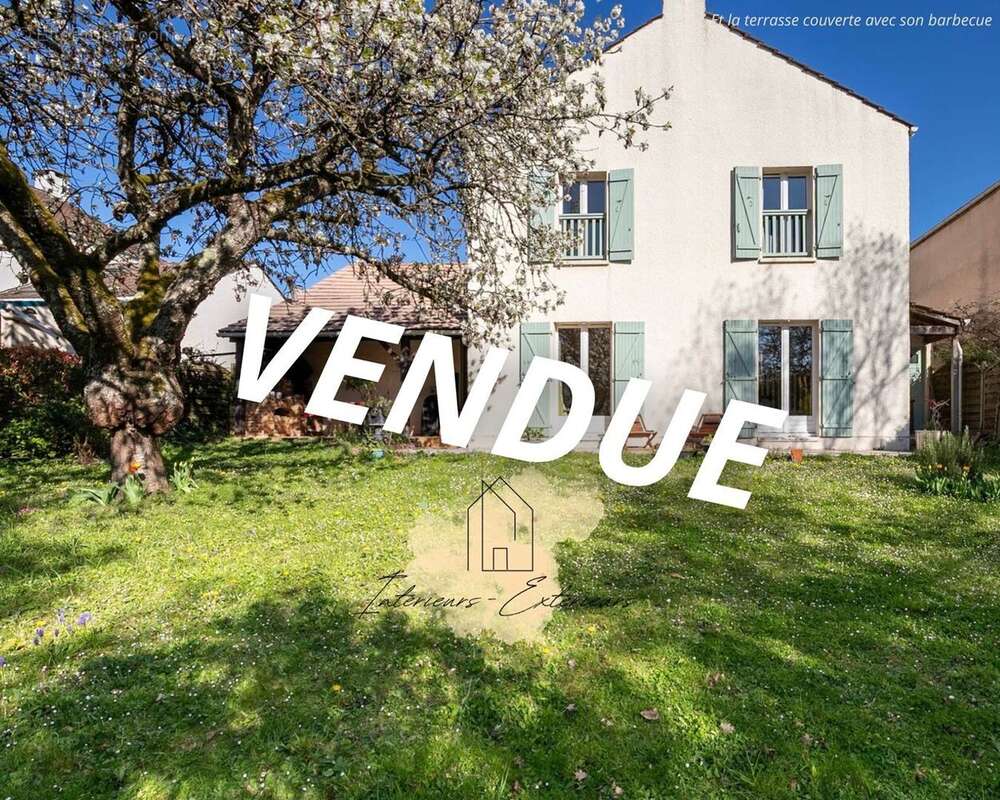 Maison à JOUY-LE-MOUTIER