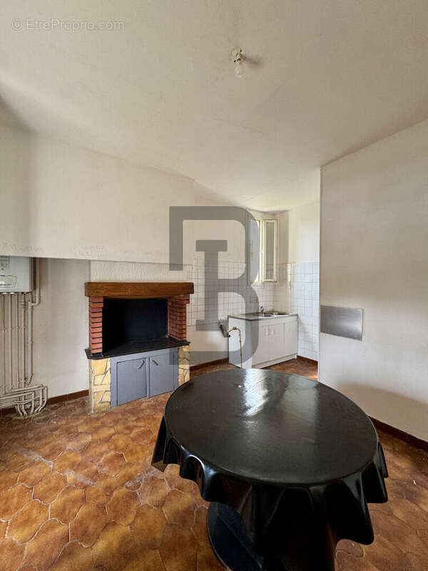 Maison 76 m² à Trebes  - photo 7