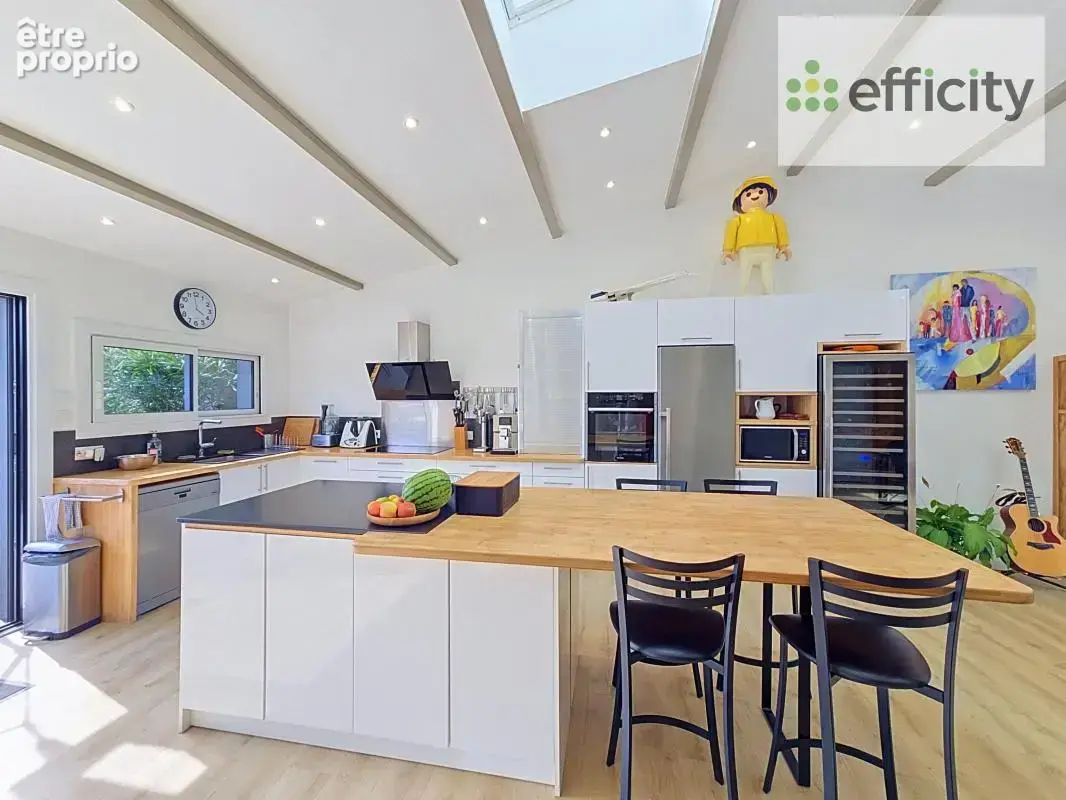Maison 7 pièces 163 m² à vendre à L'houmeau (17137) - photo 9