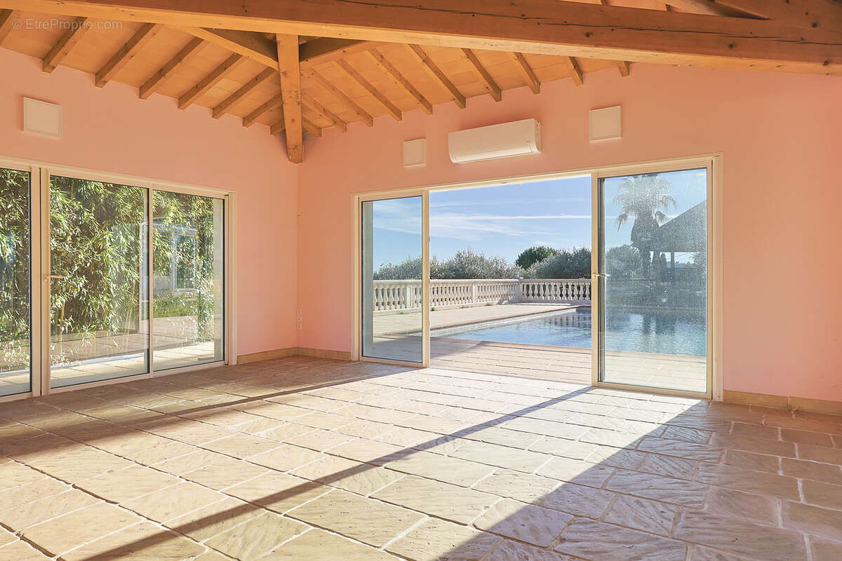 Maison à LA FARLEDE