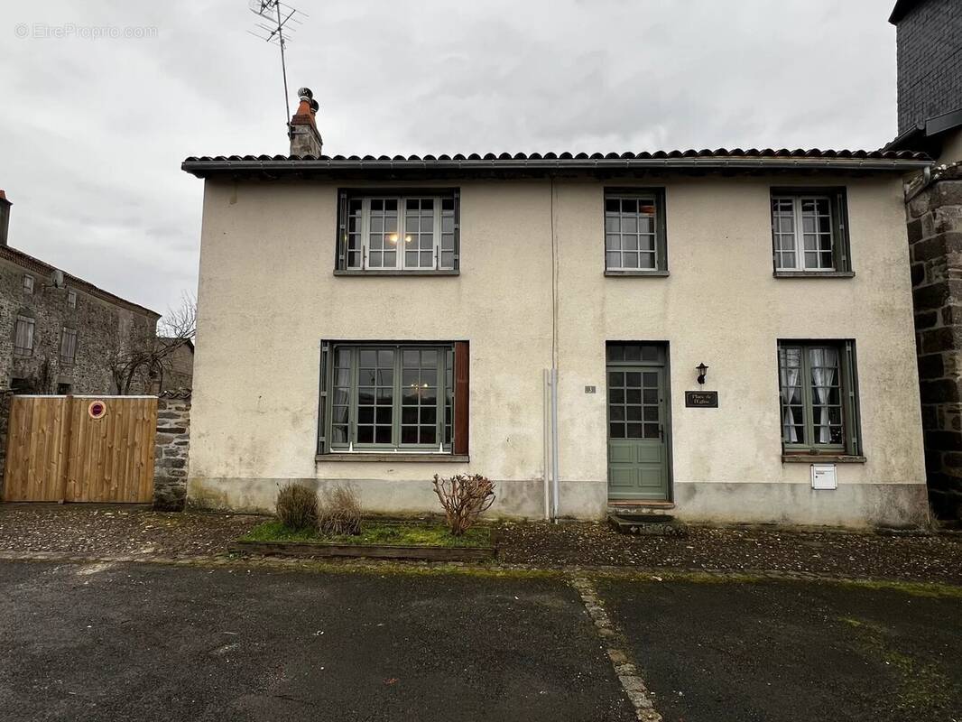 Maison à SAINT-SORNIN-LA-MARCHE
