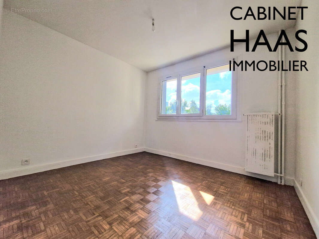 Chambre - Appartement à IVRY-SUR-SEINE