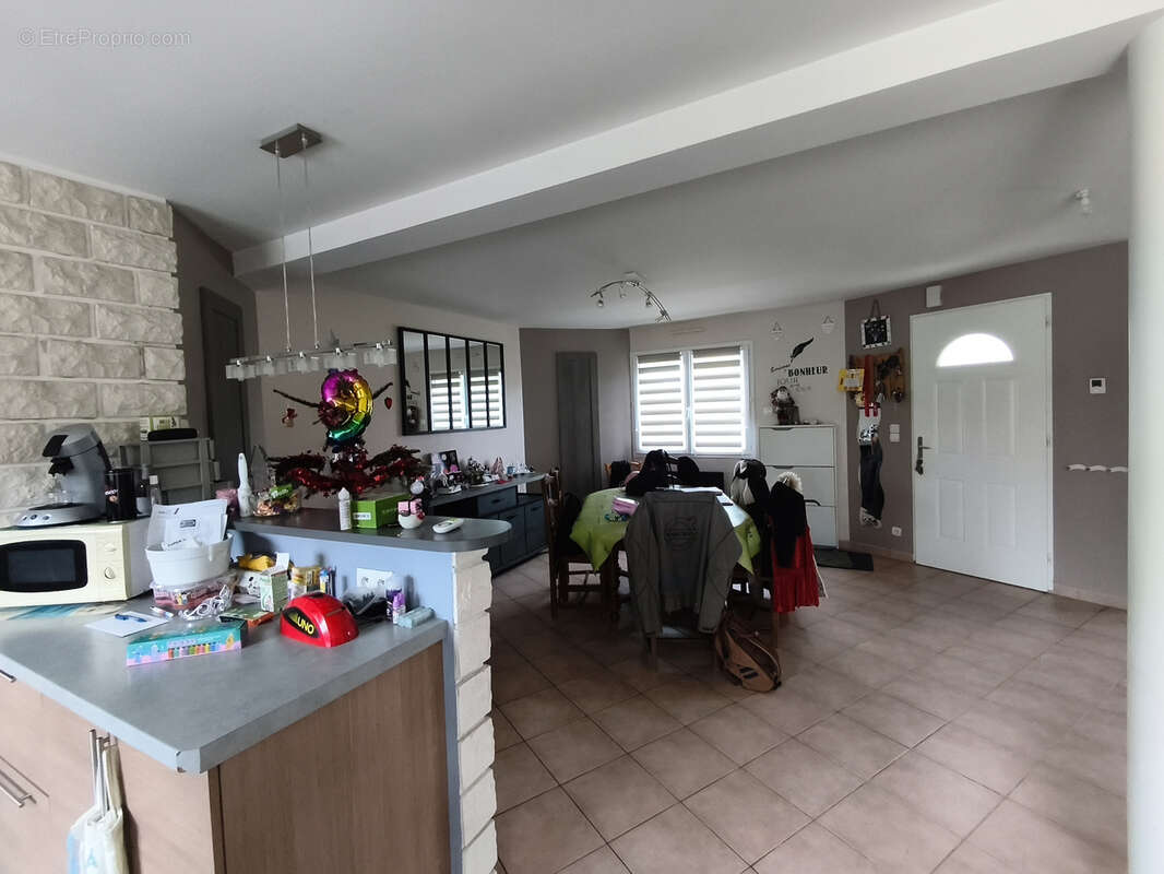 Maison à SAINTE-JAMME-SUR-SARTHE