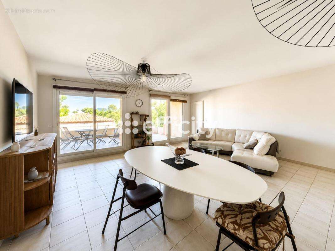 Appartement à MARSEILLE-8E