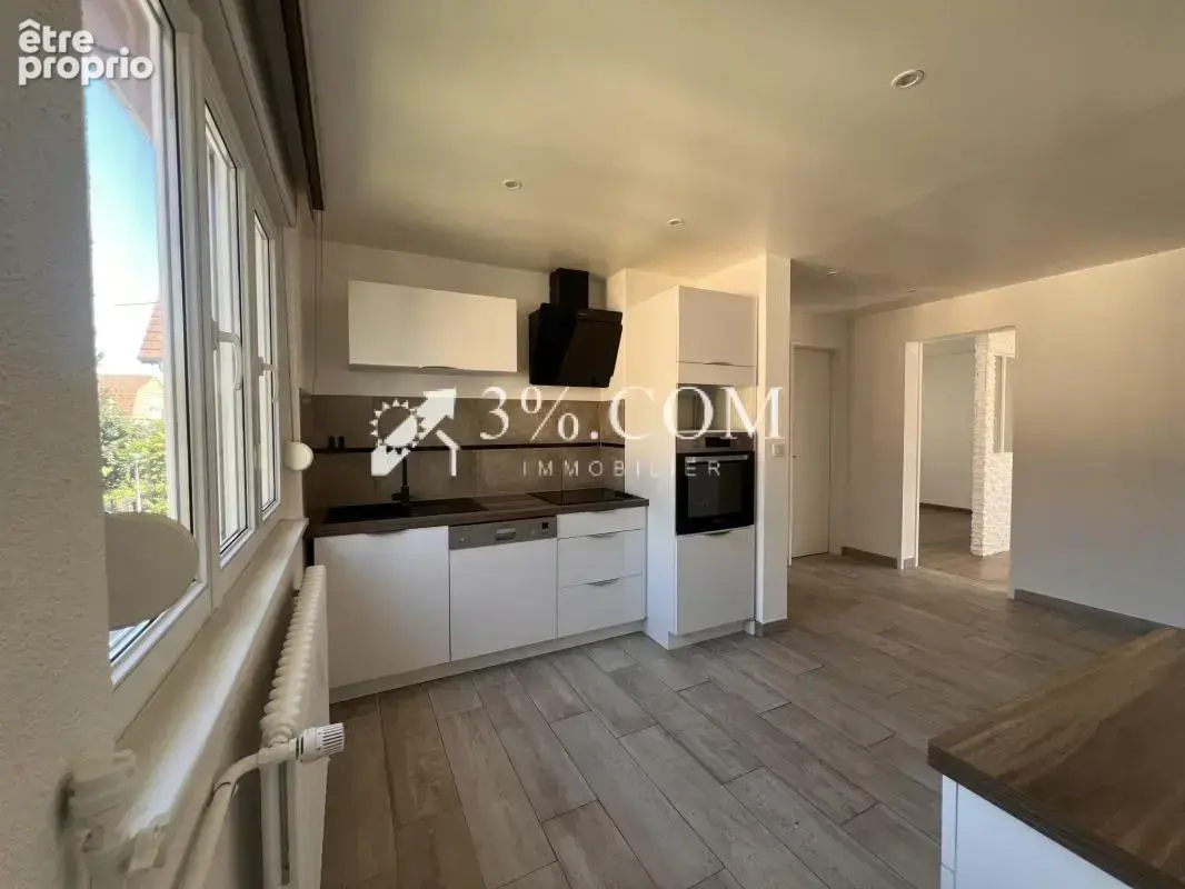 3%COM Magnifique appartement F3 87m2 rénové avec cave et gar - photo 5