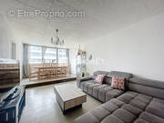 Appartement à RILLIEUX-LA-PAPE