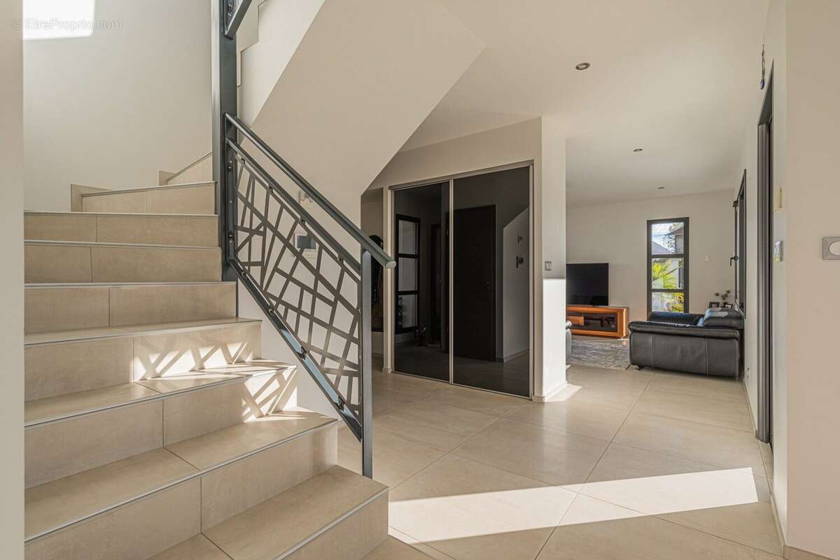 Maison à COUBLEVIE