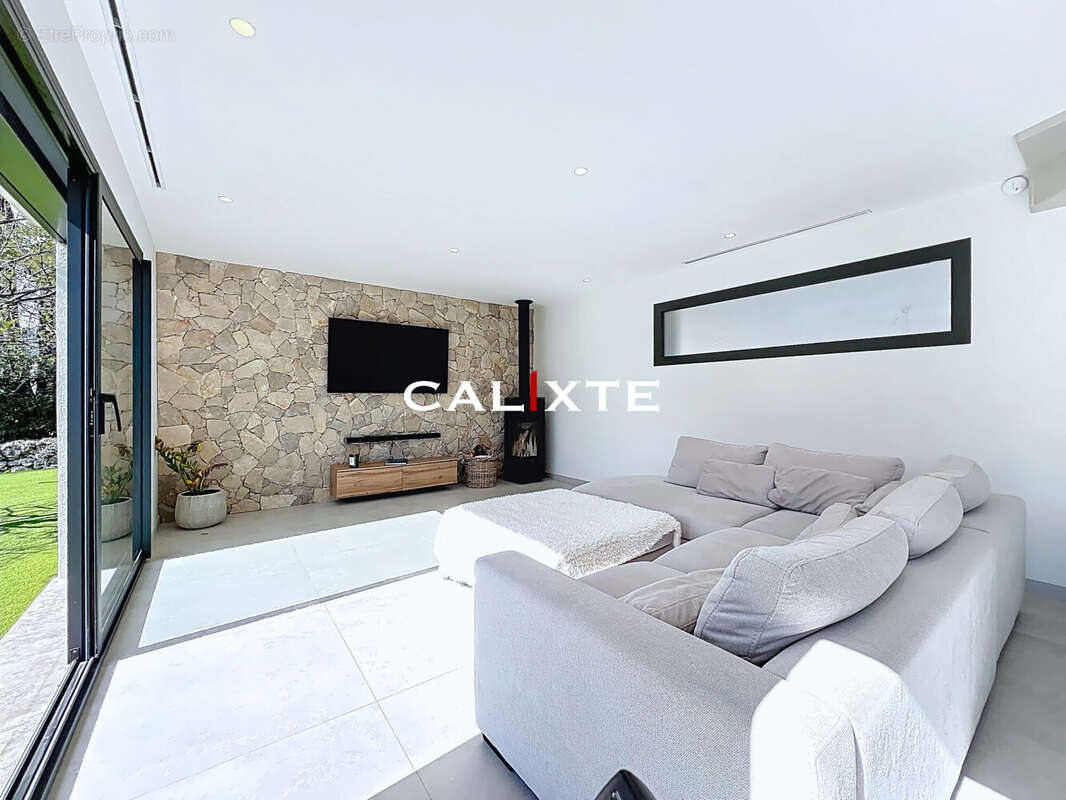 Maison à PEYMEINADE