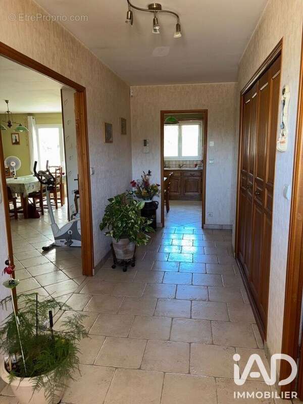 Maison 129 m² à Champsevraine  - photo 8