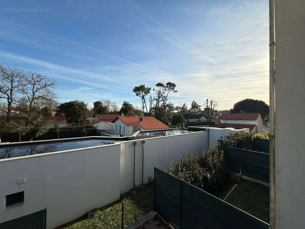 Appartement à VAUX-SUR-MER