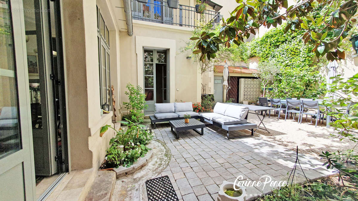 Centre ville nimes maison de maitre d' exception corinne ponce immobilier - photo 2