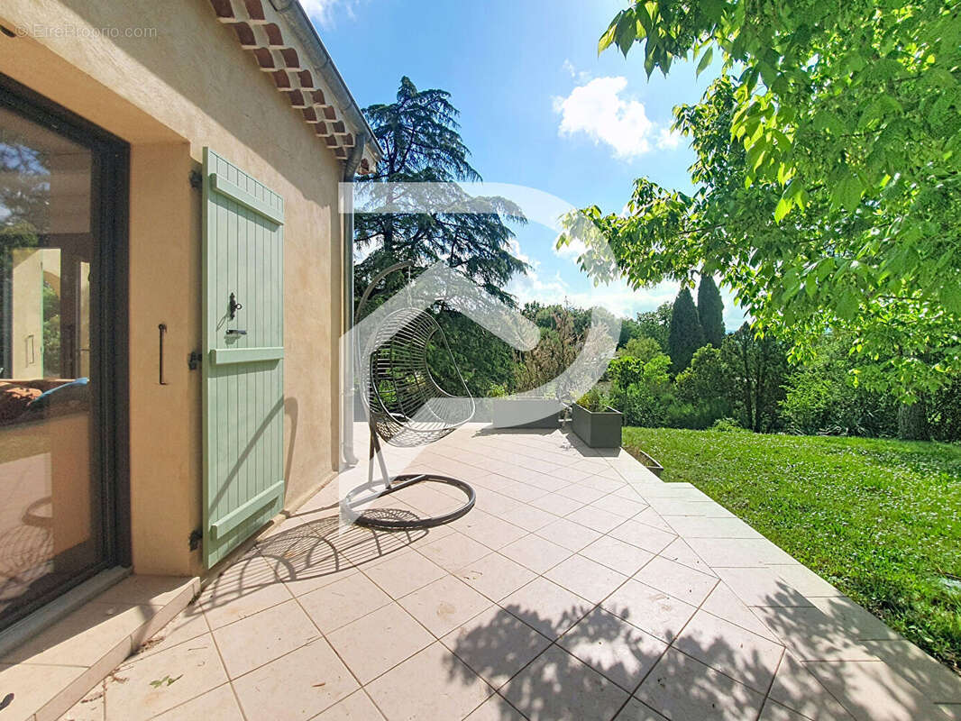 Maison à MONTELIMAR