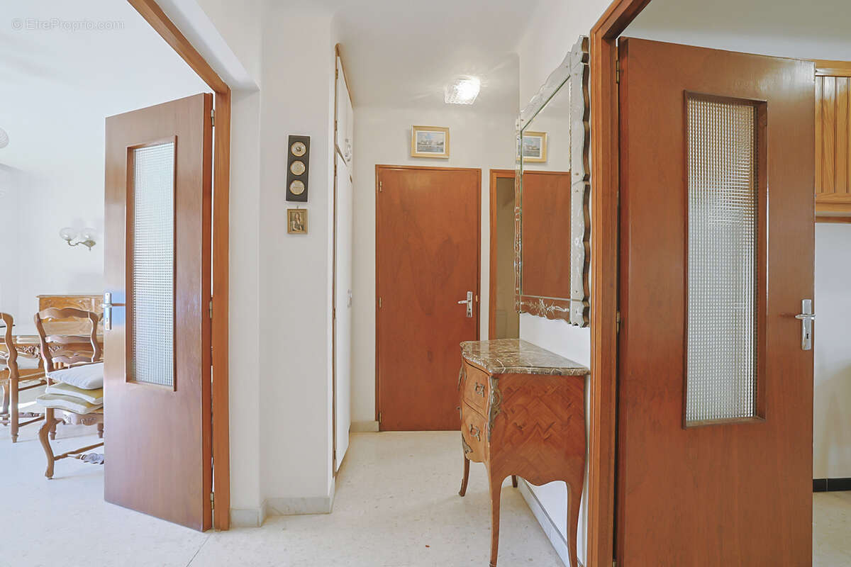 Appartement à HYERES