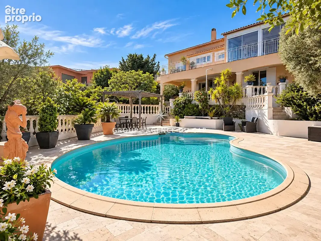 Maison à FREJUS