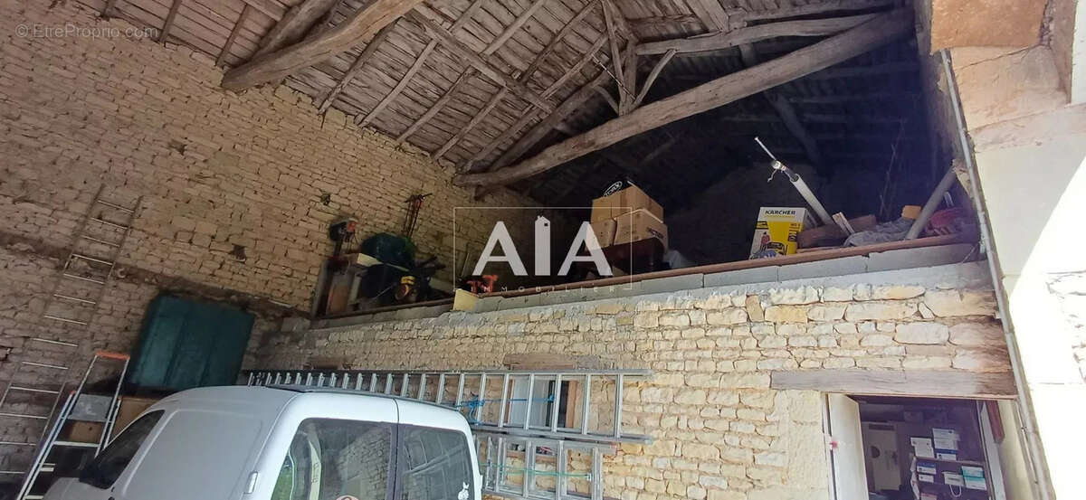 Maison à BRETTES