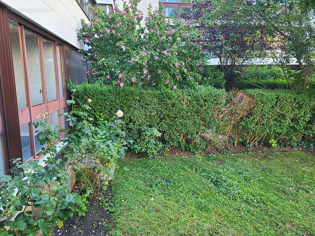 Appartement à FONTENAY-LE-FLEURY
